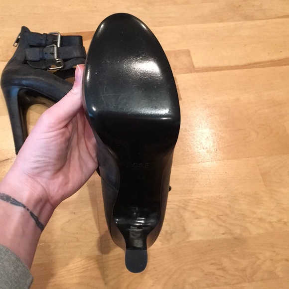 J. Crew Buckle Leather Dark grey Heels Size 8.5 NWOT - Picture 2 of 4